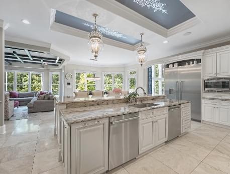 Kitchen bar overlooking the sunroom