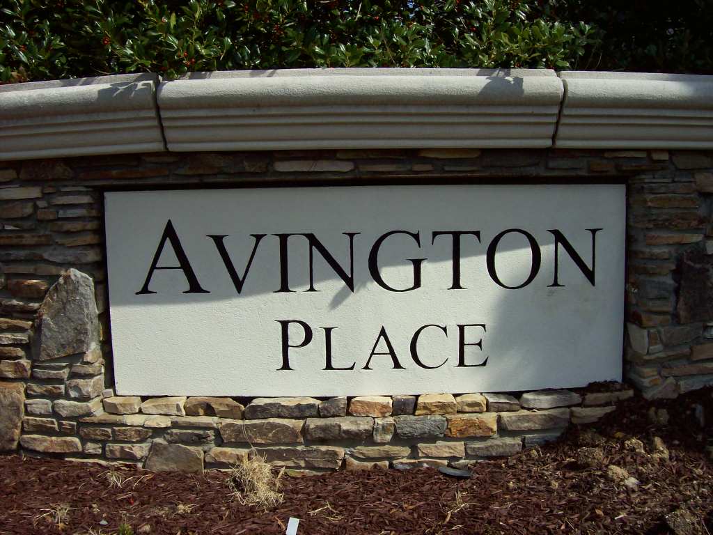 Avington Place Entrance Sign