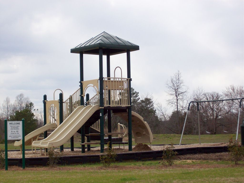 Reynolds Mill playground 2