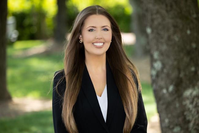 Photo of Deanna Alvarez